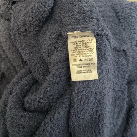 Double Zero Blue Chenille Sweater Crew Neck NWOT - Picture 7 of 7